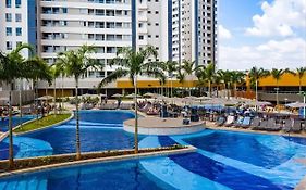 Apartamento dentro de resort próximo do Thermas dos Laranjais